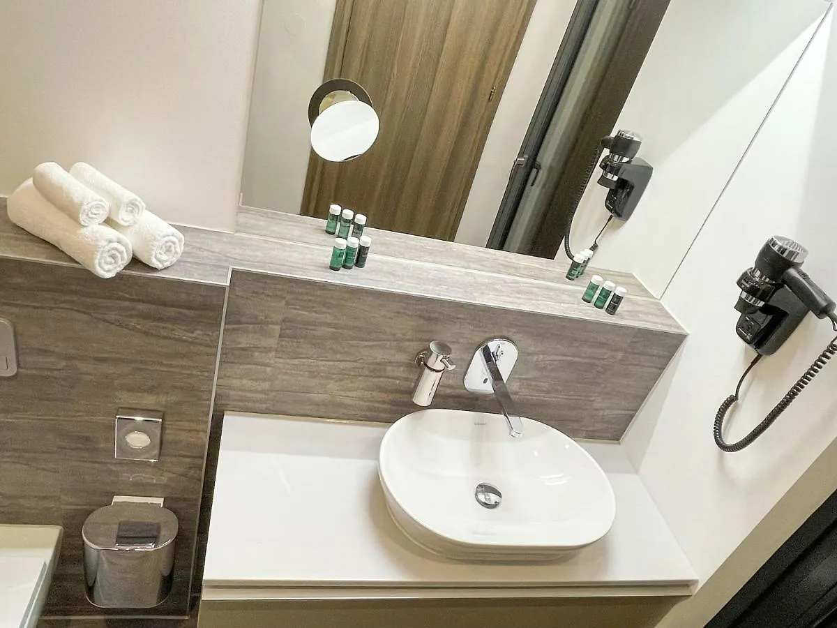 Arus Hotels Hamburg 0*,  Germany